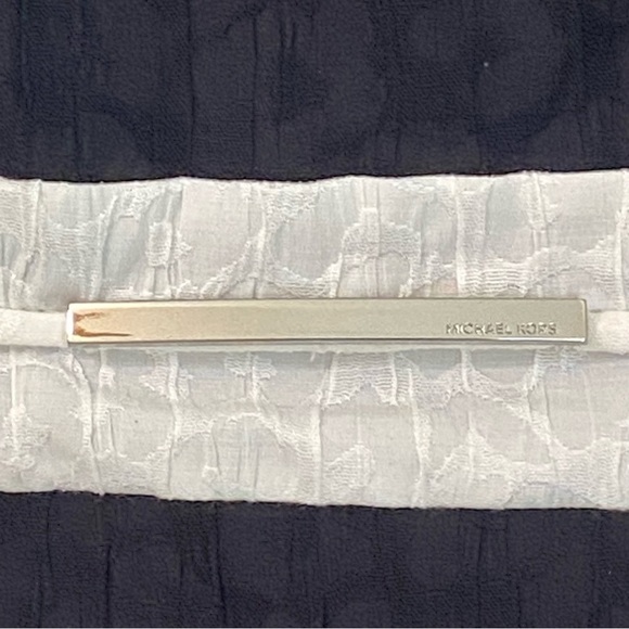 Michael Kors Womens Size 8 Crepe Sleeveless Sheath Dress Black Cream Color Block - Picture 2 of 7